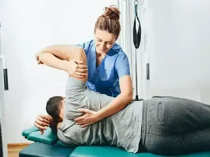 Arrowhead Clinic Chiropractor serving the Thunderbolt area &mdash; local professionals you can trust